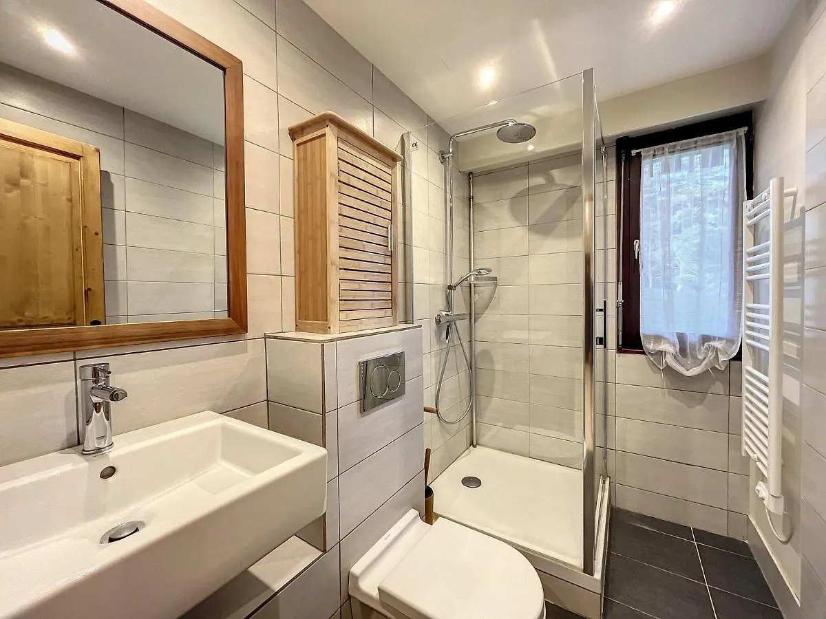 Chamonix: Appt 2P, 4 Pers, Terrasse, Parking, Proche Centre Et Telecabine - Fr-1-507-26 Lägenhet Chamonix