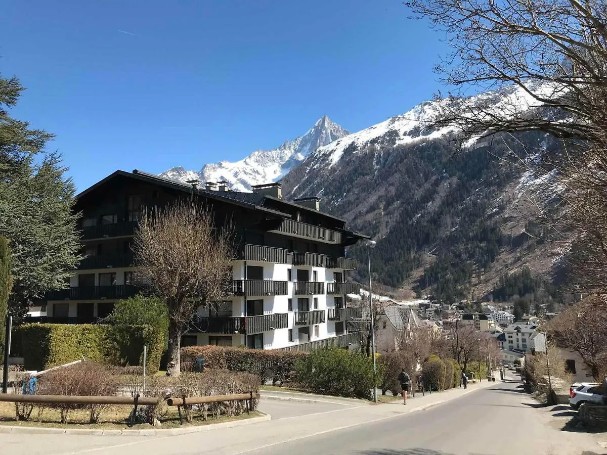Lägenhet Chamonix: Appt 2P, 4 Pers, Terrasse, Parking, Proche Centre Et Telecabine - Fr-1-507-26